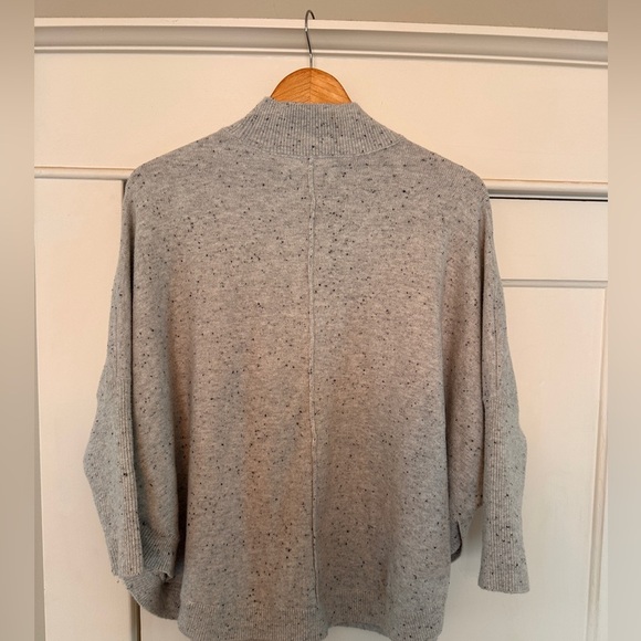 LOFT women’s  Small Grey Speckled Knit Pullover poncho - Picture 2 of 7